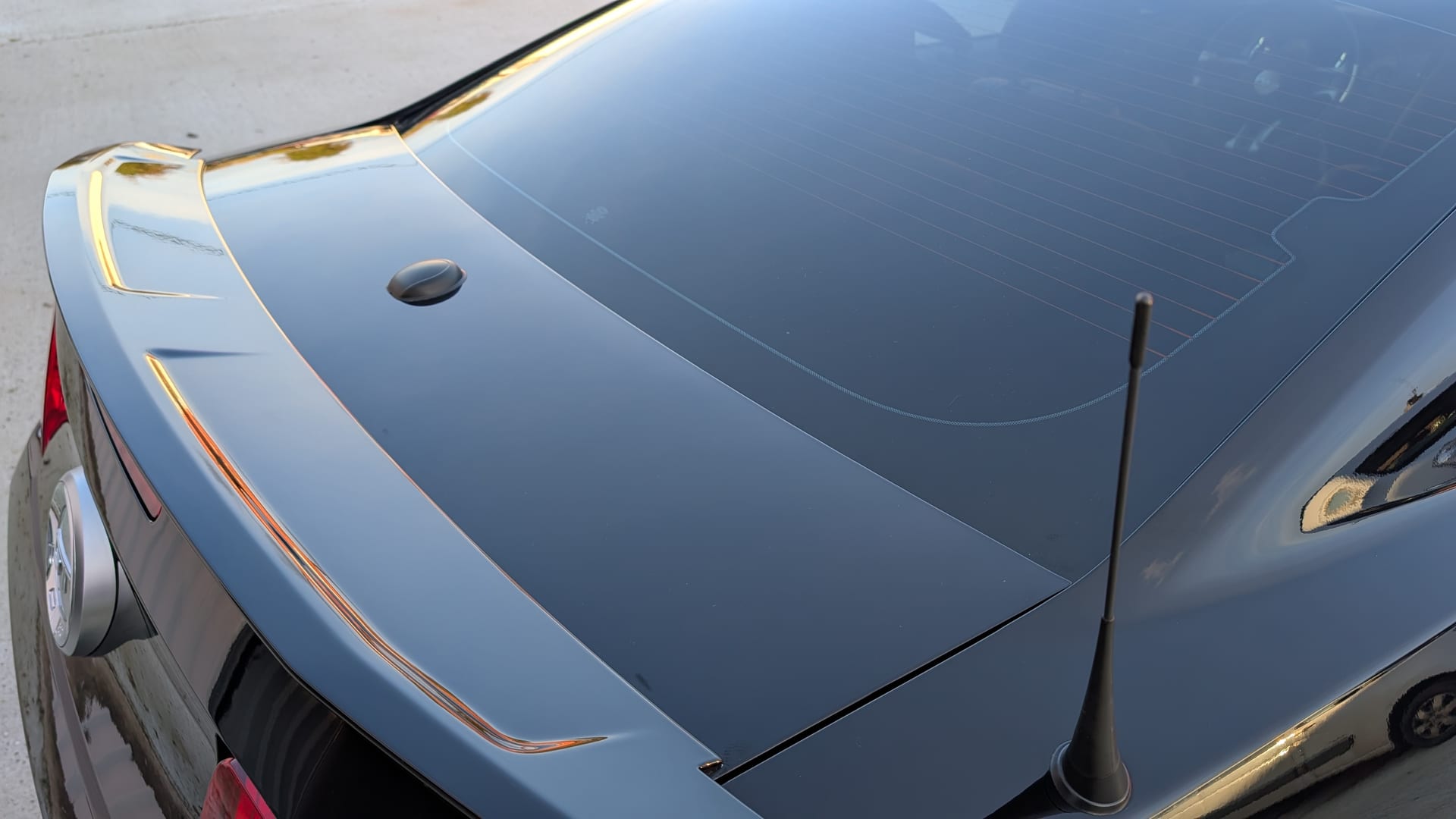 Ford Mustang GT avec brillance parfaite après detailing complet chez MajesticAuto